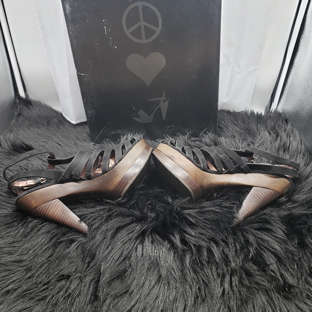 Steve Madden Sandals - Picture 4 of 6